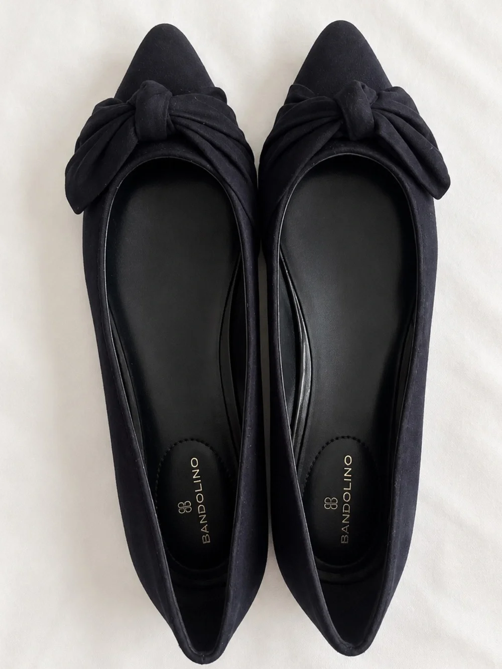Bandolino Black Pointed-Knot Suede Flats